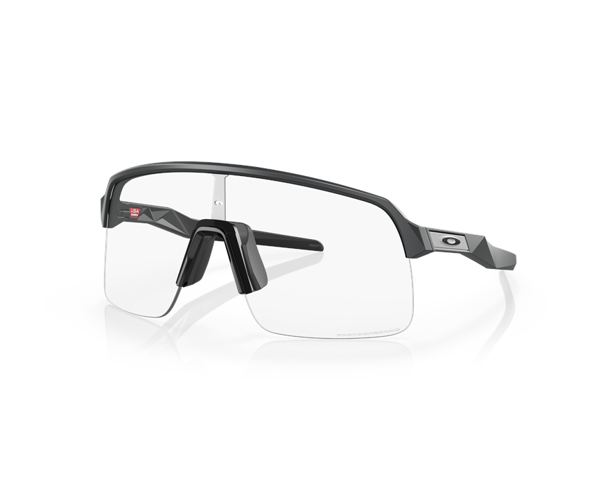 Oakley Sutro Lite Matte Carbon Clear Photochromic